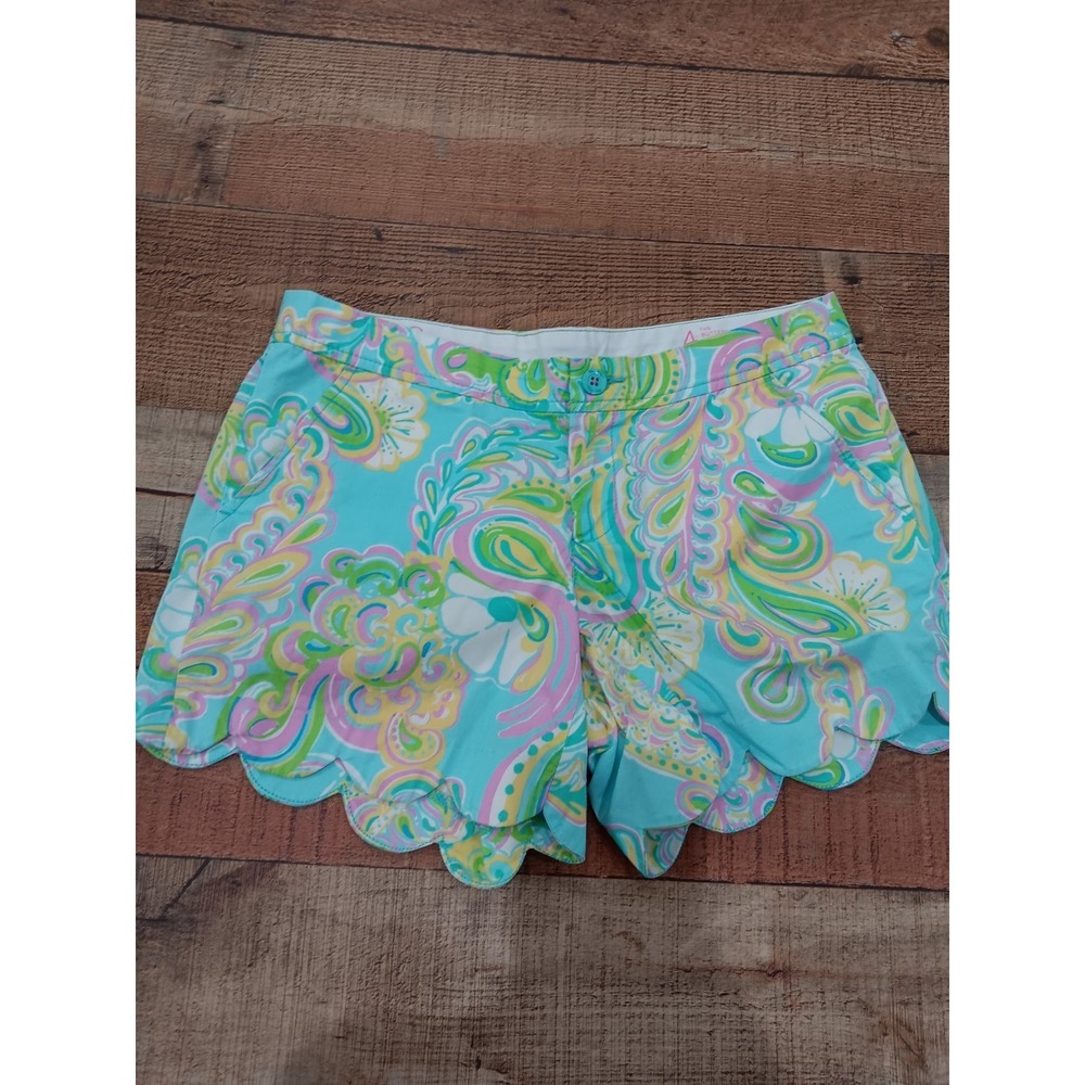 Lilly Pulitzer Buttercup Short  Flamingo Pink Don't Give Cluck Floral Sz 4 (2366